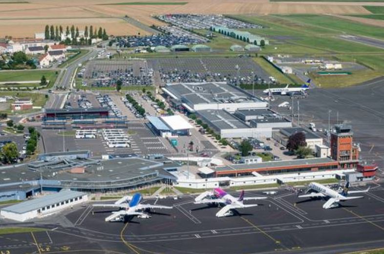 aéroport de beauvais-tillé photo vue du haut